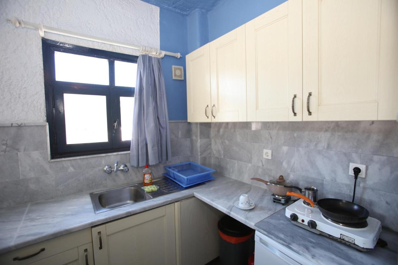 St George Studios & Apartments บาทซี ภายนอก รูปภาพ